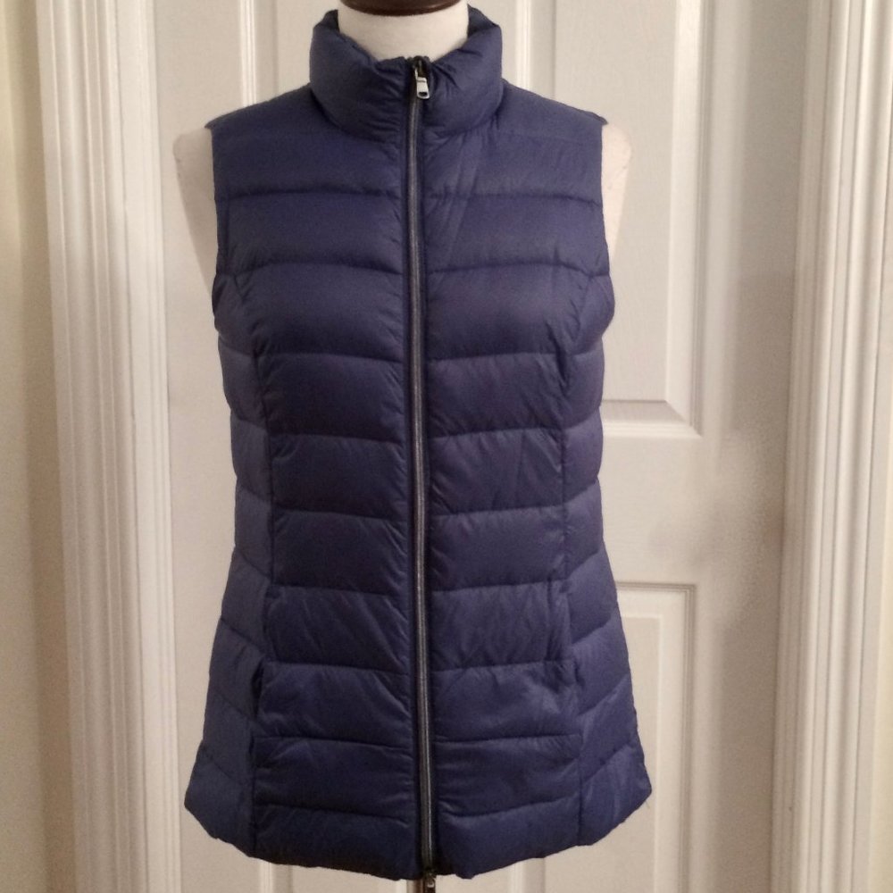 LORD & TAYLOR Light Weight, DOWN FILL FITTED VEST,  Size Small ROYAL BLUE